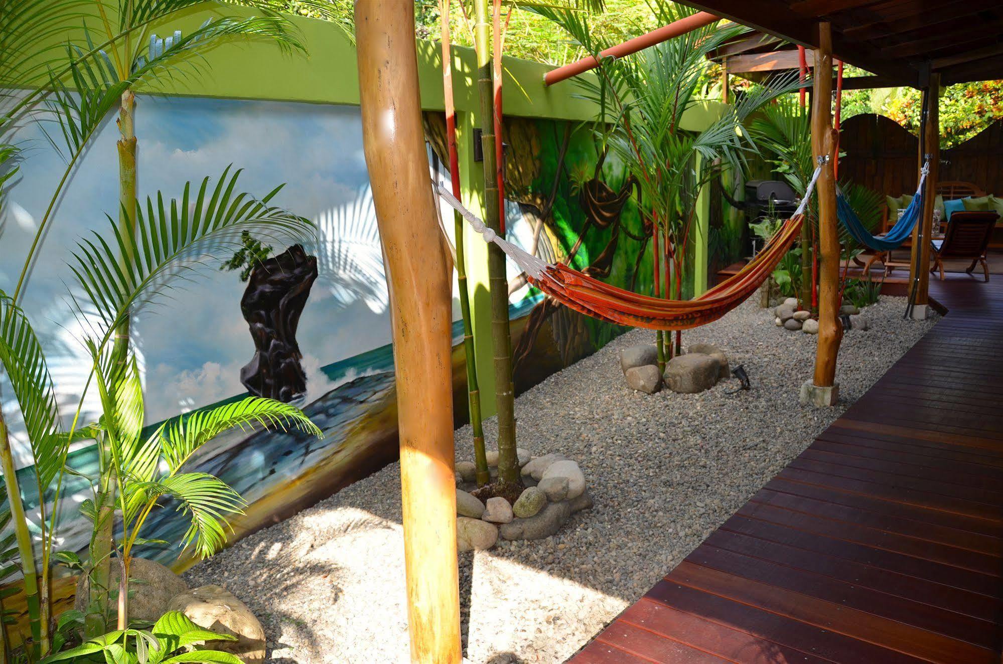 Physis Caribbean Bed & Breakfast Puerto Viejo de Talamanca Exterior photo